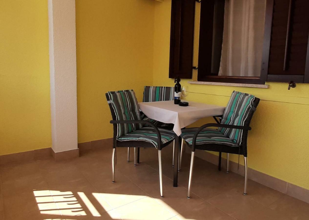 Paradise Beach Apartments Rovinj Buitenkant foto