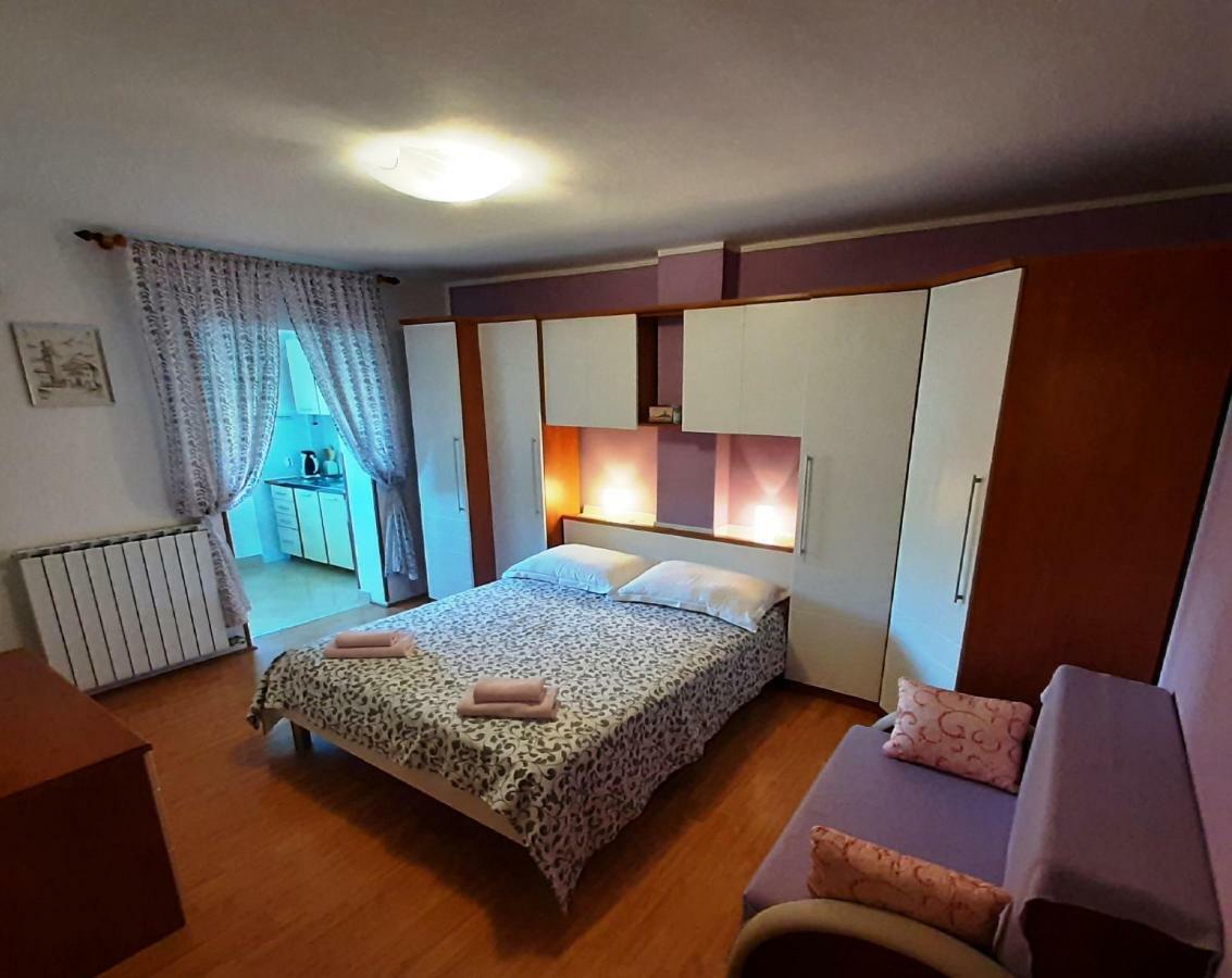 Paradise Beach Apartments Rovinj Buitenkant foto